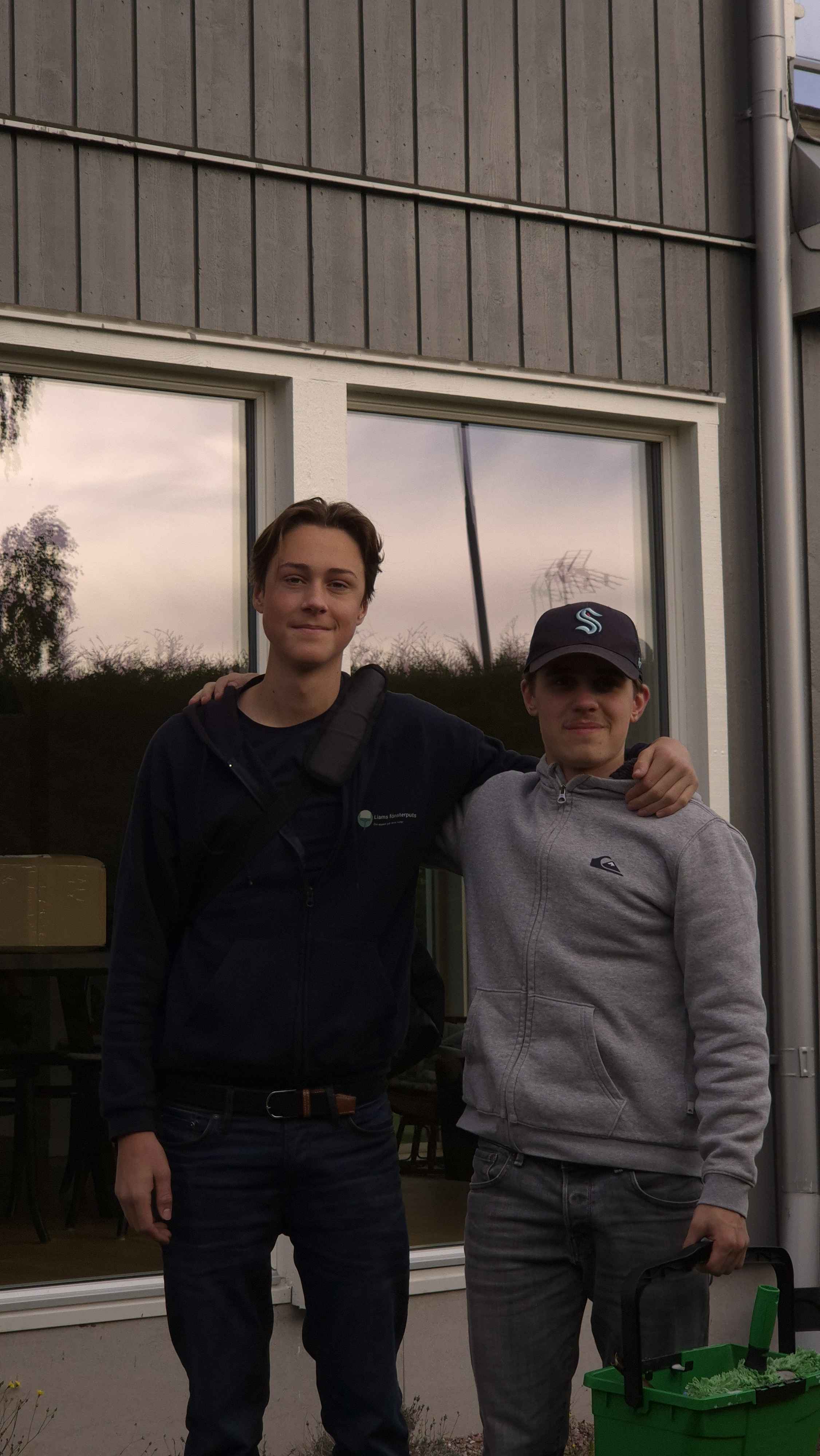 Liam och Liam — Liamsfönsterputs